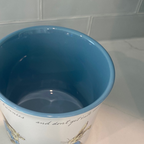 Peter Rabbit Beatrix Potter Mug - Picture 4 of 6